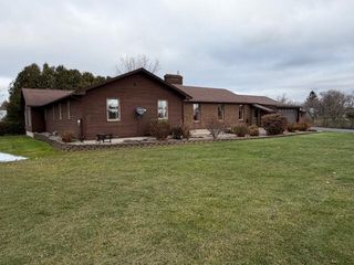 187 South Street, Champlain, NY 12919