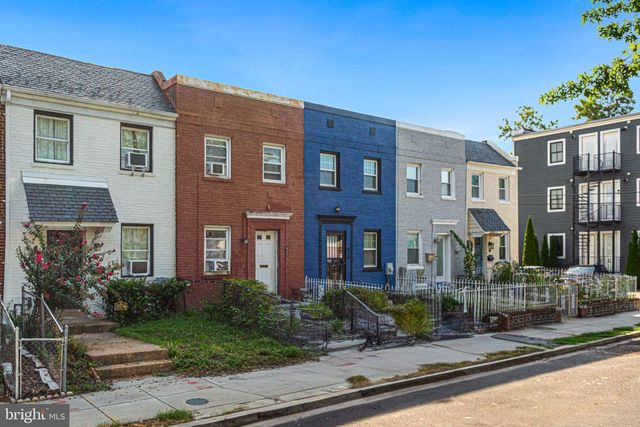 421 20TH ST NE, Washington, DC 20002