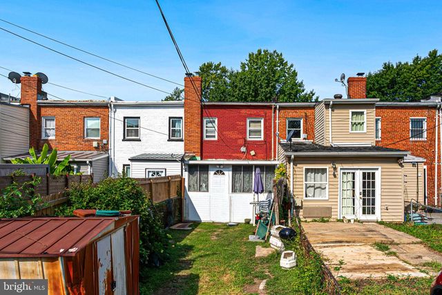 421 20TH ST NE, Washington, DC 20002