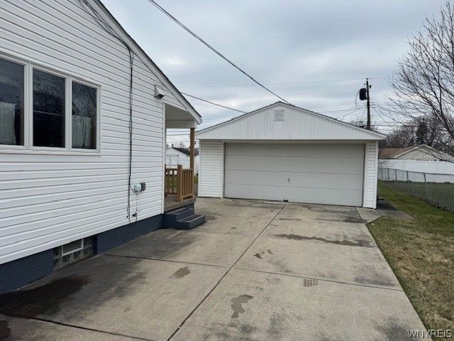 318 Glenhurst Road, Tonawanda, NY 14150