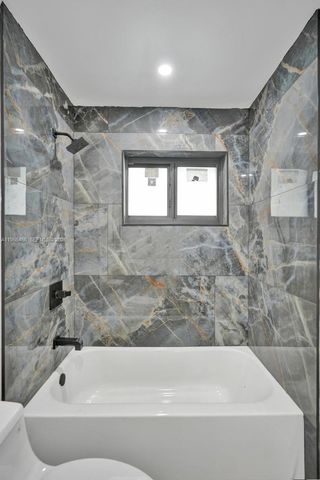 1628 NE 7th Ave, Fort Lauderdale, FL 33305