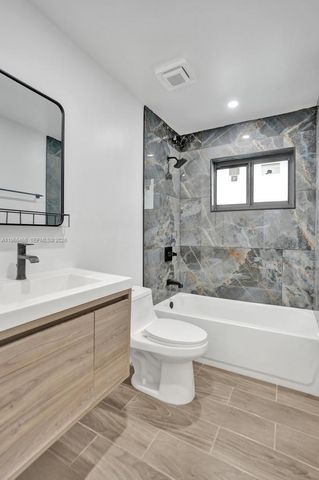 1628 NE 7th Ave, Fort Lauderdale, FL 33305