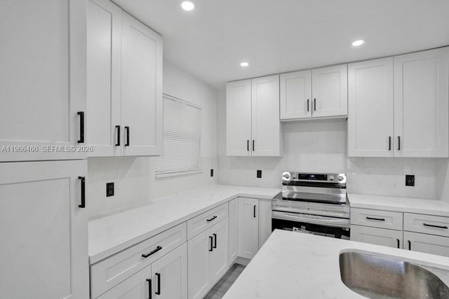 1628 NE 7th Ave, Fort Lauderdale, FL 33305