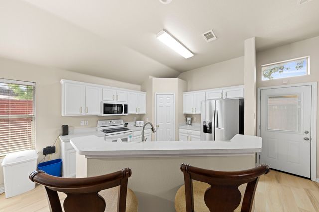 90 Elmwood Trail, Waxahachie, TX 75165