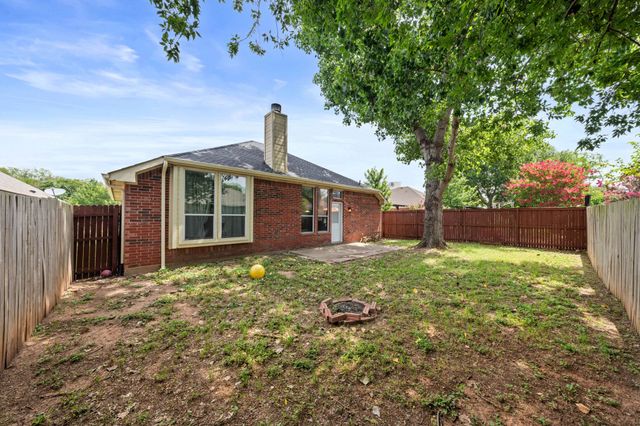 90 Elmwood Trail, Waxahachie, TX 75165