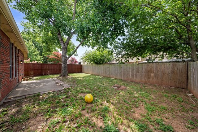 90 Elmwood Trail, Waxahachie, TX 75165
