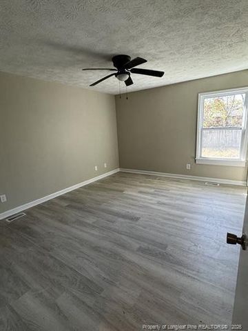 1574 Hazelcrest Drive, Fayetteville, NC 28304