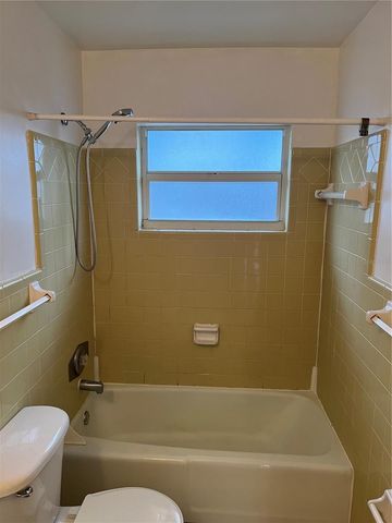 2406 MUSSELWHITE AVE, Orlando, FL 32804
