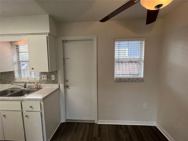 2406 MUSSELWHITE AVE, Orlando, FL 32804