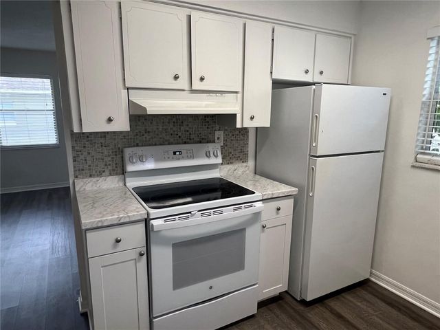2406 MUSSELWHITE AVE, Orlando, FL 32804