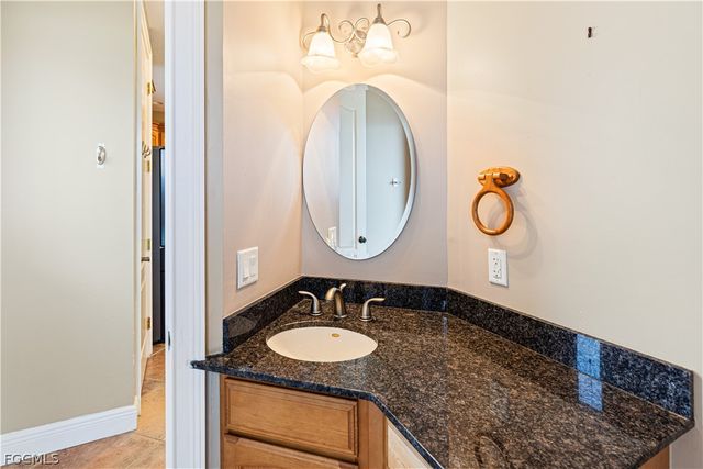 11913 Princess Grace CT, Cape Coral, FL 33991