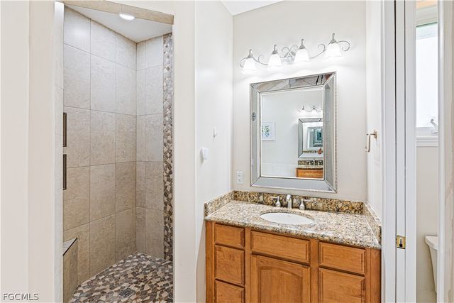 11913 Princess Grace CT, Cape Coral, FL 33991