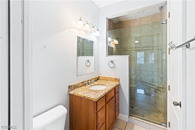 11913 Princess Grace CT, Cape Coral, FL 33991