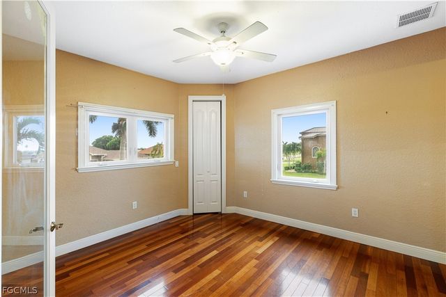 11913 Princess Grace CT, Cape Coral, FL 33991