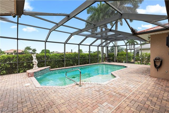 11913 Princess Grace CT, Cape Coral, FL 33991