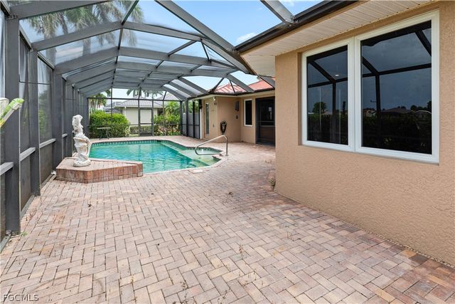 11913 Princess Grace CT, Cape Coral, FL 33991