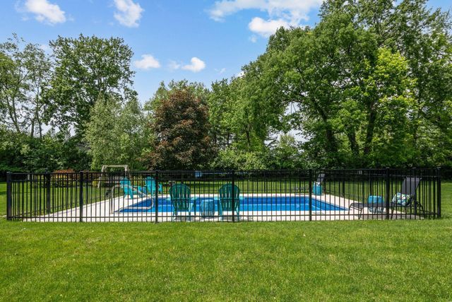 144 Northigh Drive, Worthington, OH 43085