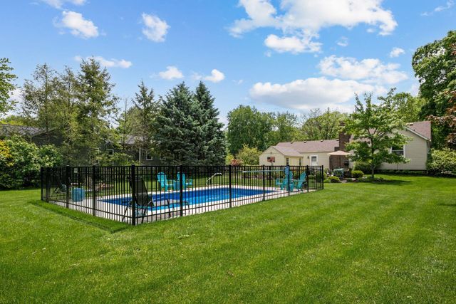 144 Northigh Drive, Worthington, OH 43085