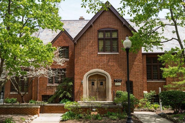 144 Northigh Drive, Worthington, OH 43085