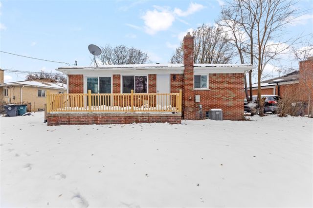 21310 Gardner Street, Oak Park, MI 48237