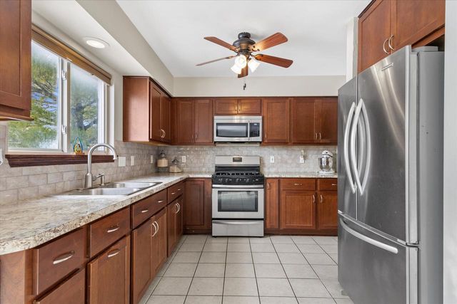 10011 68th STREET, Kenosha, WI 53142