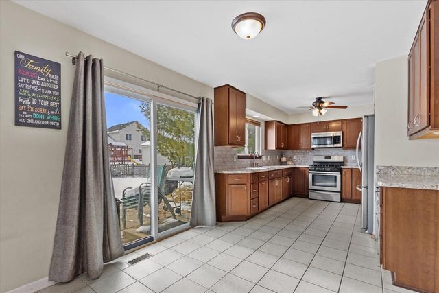 10011 68th STREET, Kenosha, WI 53142