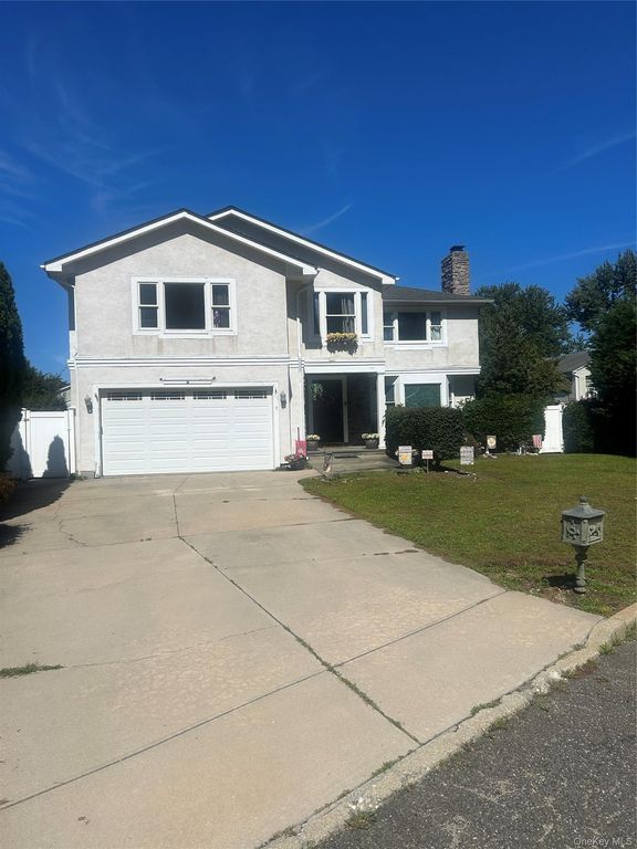 5 Vivona Court, Bayville, NY 11709 — photo 2