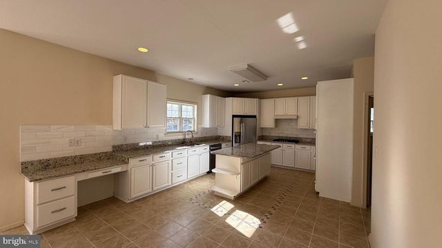 36 TAVERN RD, Stafford, VA 22554