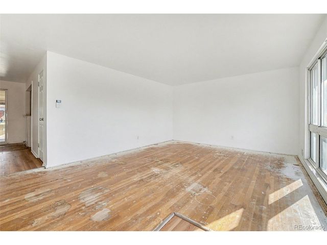 3148 Quentin St, Aurora, CO 80011