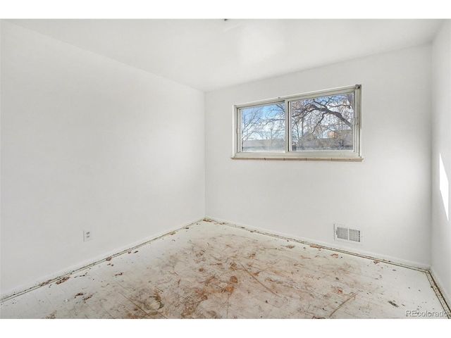 3148 Quentin St, Aurora, CO 80011