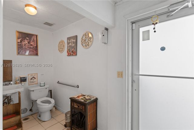 1781 NW 152nd Ter, Miami Gardens, FL 33054