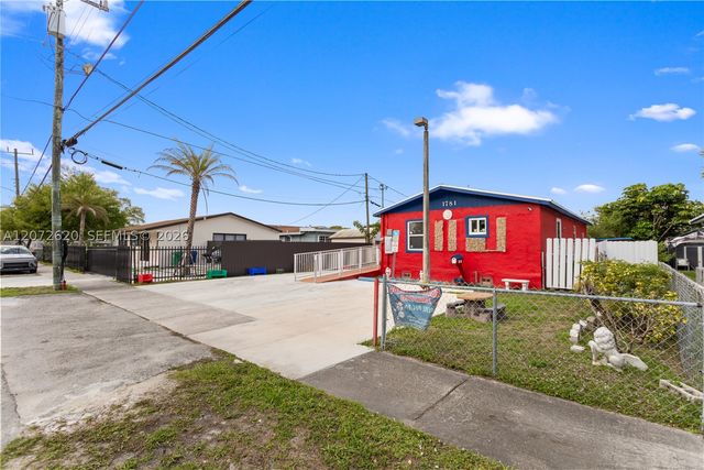 1781 NW 152nd Ter, Miami Gardens, FL 33054