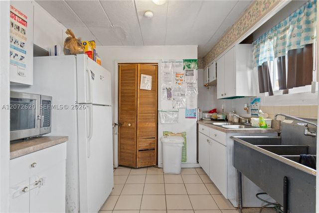 1781 NW 152nd Ter, Miami Gardens, FL 33054