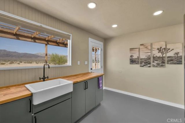 84320 Mccombie, 29 Palms, CA 92277