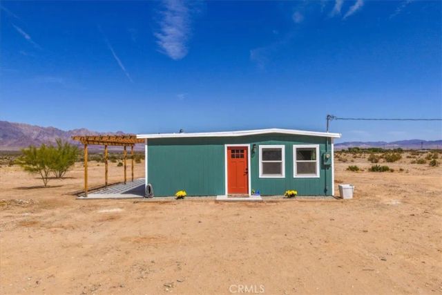84320 Mccombie, 29 Palms, CA 92277