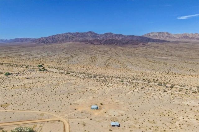 84320 Mccombie, 29 Palms, CA 92277
