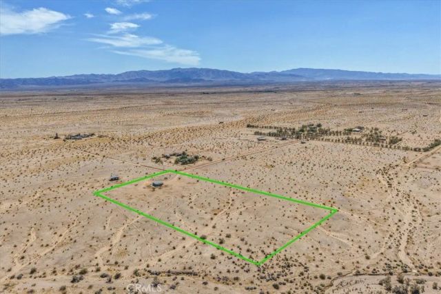 84320 Mccombie, 29 Palms, CA 92277
