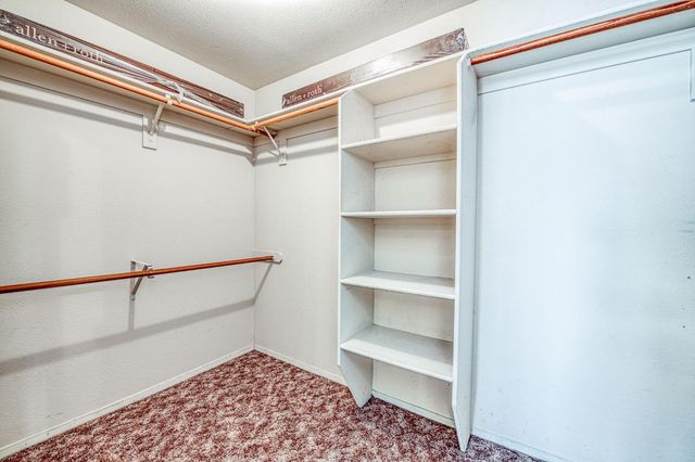 6246 N Capri Court, Fresno, CA 93711