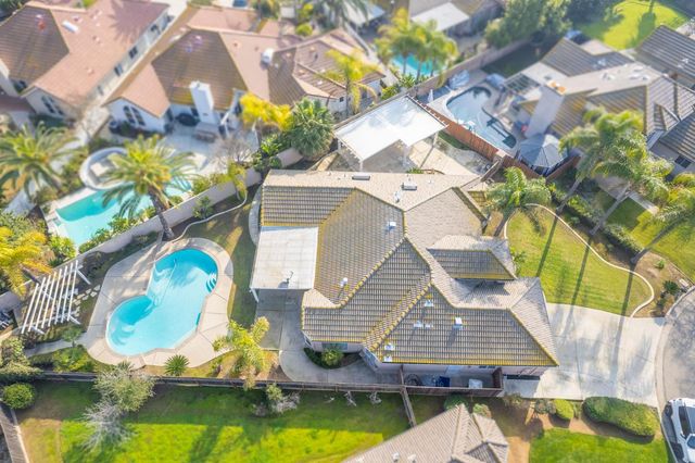 6246 N Capri Court, Fresno, CA 93711