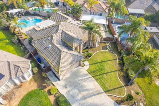 6246 N Capri Court, Fresno, CA 93711