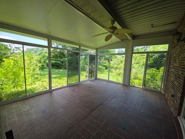 874 N Richmond Road, Berea, KY 40403