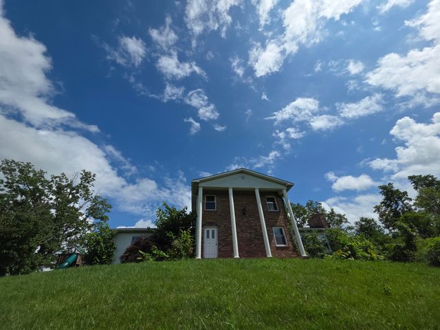 874 N Richmond Road, Berea, KY 40403