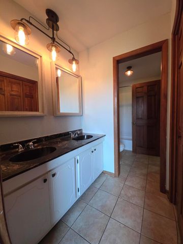 874 N Richmond Road, Berea, KY 40403