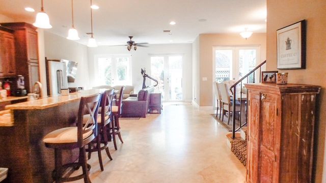 218 N Palmway, Lake Worth Beach, FL 33460