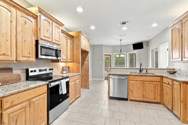 108 Cedar Ranch Drive, Weatherford, TX 76087