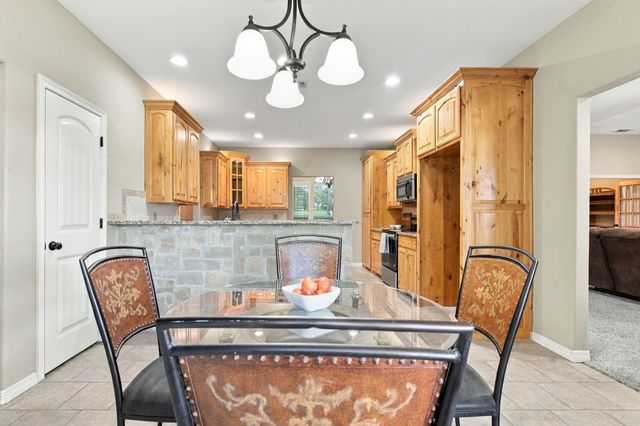 108 Cedar Ranch Drive, Weatherford, TX 76087