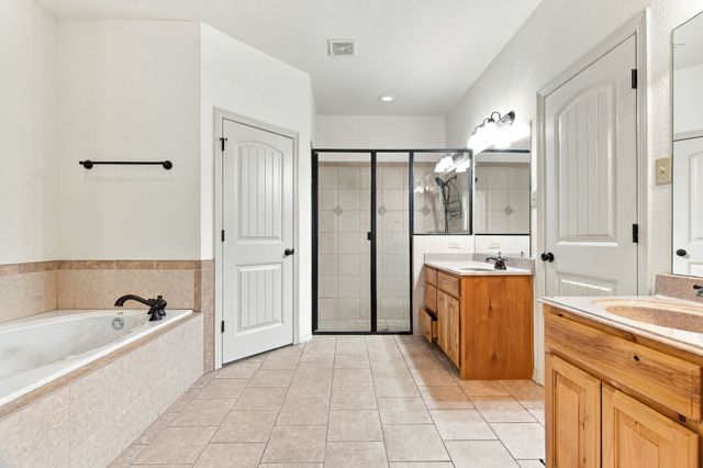 108 Cedar Ranch Drive, Weatherford, TX 76087