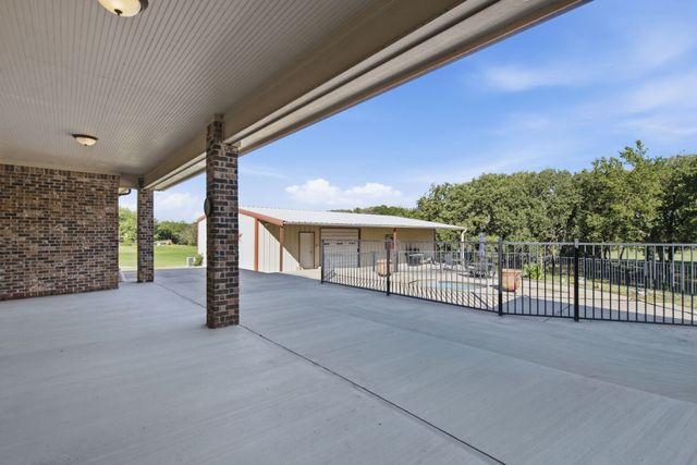 108 Cedar Ranch Drive, Weatherford, TX 76087