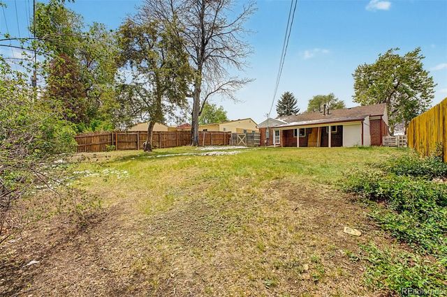 3440 S Dahlia Street, Denver, CO 80222