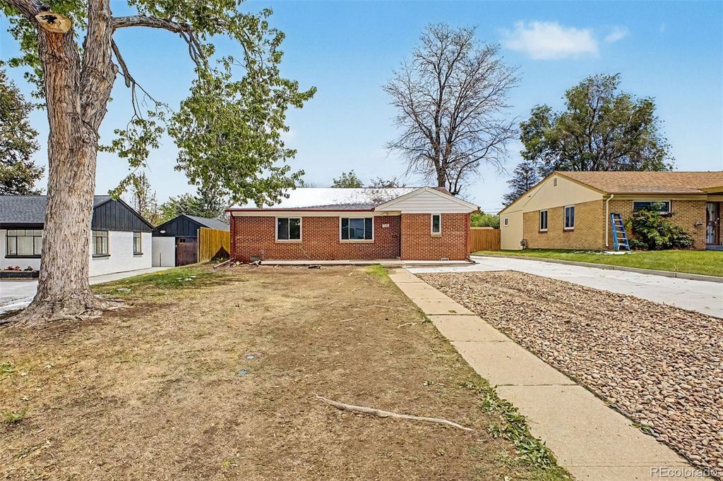 3440 S Dahlia Street, Denver, CO 80222